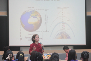 งานมหกรรมเทพสตรี 104 ปี (วันที่ 2)