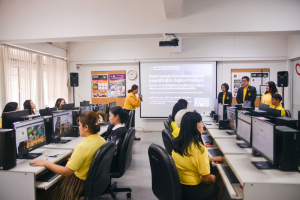 กองบริการการศึกษา จัดอบรมการพัฒนาสื่อการเรียน การสอน ในระบบ LMS มรท.