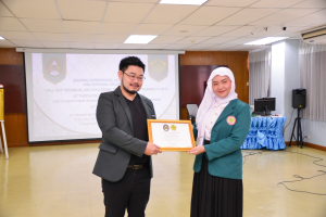 ศูนย์ภาษา ร่วมกับ คณะวิทยาการจัดการ จัดกิจกรรมนำเสนอผลการฝึกประสบการณ์วิชาชีพของนักศึกษาจาก UST ประเทศอินโดนีเซีย