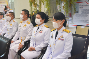 พระบาทสมเด็จพระเจ้าอยู่หัว ทรงพระกรุณาโปรดเกล้าฯ ให้ผู้แทนพระองค์เชิญหนังสือ ธรรมนาวา “วัง” และน้ำปานะพระราชทานถวายแด่พระสงฆ์และพุทธศาสนิกชนในพื้นที่อำเภอเมืองลพบุรี จังหวัดลพบุรี 