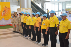 พระบาทสมเด็จพระเจ้าอยู่หัว ทรงพระกรุณาโปรดเกล้าฯ ให้ผู้แทนพระองค์เชิญหนังสือ ธรรมนาวา “วัง” และน้ำปานะพระราชทานถวายแด่พระสงฆ์และพุทธศาสนิกชนในพื้นที่อำเภอเมืองลพบุรี จังหวัดลพบุรี 