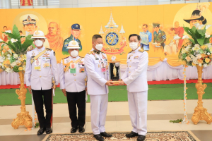 พระบาทสมเด็จพระเจ้าอยู่หัว ทรงพระกรุณาโปรดเกล้าฯ ให้ผู้แทนพระองค์เชิญหนังสือ ธรรมนาวา “วัง” และน้ำปานะพระราชทานถวายแด่พระสงฆ์และพุทธศาสนิกชนในพื้นที่อำเภอเมืองลพบุรี จังหวัดลพบุรี 