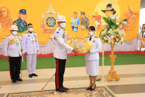 พระบาทสมเด็จพระเจ้าอยู่หัว ทรงพระกรุณาโปรดเกล้าฯ ให้ผู้แทนพระองค์เชิญหนังสือ ธรรมนาวา “วัง” และน้ำปานะพระราชทานถวายแด่พระสงฆ์และพุทธศาสนิกชนในพื้นที่อำเภอเมืองลพบุรี จังหวัดลพบุรี 