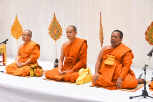พระบาทสมเด็จพระเจ้าอยู่หัว ทรงพระกรุณาโปรดเกล้าฯ ให้ผู้แทนพระองค์เชิญหนังสือ ธรรมนาวา “วัง” และน้ำปานะพระราชทานถวายแด่พระสงฆ์และพุทธศาสนิกชนในพื้นที่อำเภอเมืองลพบุรี จังหวัดลพบุรี 