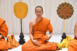 พระบาทสมเด็จพระเจ้าอยู่หัว ทรงพระกรุณาโปรดเกล้าฯ ให้ผู้แทนพระองค์เชิญหนังสือ ธรรมนาวา “วัง” และน้ำปานะพระราชทานถวายแด่พระสงฆ์และพุทธศาสนิกชนในพื้นที่อำเภอเมืองลพบุรี จังหวัดลพบุรี 