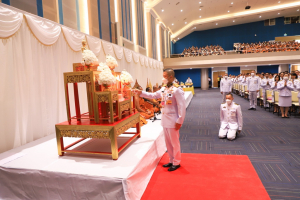 พระบาทสมเด็จพระเจ้าอยู่หัว ทรงพระกรุณาโปรดเกล้าฯ ให้ผู้แทนพระองค์เชิญหนังสือ ธรรมนาวา “วัง” และน้ำปานะพระราชทานถวายแด่พระสงฆ์และพุทธศาสนิกชนในพื้นที่อำเภอเมืองลพบุรี จังหวัดลพบุรี 