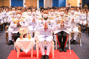 พระบาทสมเด็จพระเจ้าอยู่หัว ทรงพระกรุณาโปรดเกล้าฯ ให้ผู้แทนพระองค์เชิญหนังสือ ธรรมนาวา “วัง” และน้ำปานะพระราชทานถวายแด่พระสงฆ์และพุทธศาสนิกชนในพื้นที่อำเภอเมืองลพบุรี จังหวัดลพบุรี 