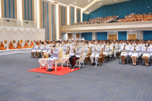 พระบาทสมเด็จพระเจ้าอยู่หัว ทรงพระกรุณาโปรดเกล้าฯ ให้ผู้แทนพระองค์เชิญหนังสือ ธรรมนาวา “วัง” และน้ำปานะพระราชทานถวายแด่พระสงฆ์และพุทธศาสนิกชนในพื้นที่อำเภอเมืองลพบุรี จังหวัดลพบุรี 