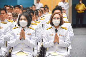 พระบาทสมเด็จพระเจ้าอยู่หัว ทรงพระกรุณาโปรดเกล้าฯ ให้ผู้แทนพระองค์เชิญหนังสือ ธรรมนาวา “วัง” และน้ำปานะพระราชทานถวายแด่พระสงฆ์และพุทธศาสนิกชนในพื้นที่อำเภอเมืองลพบุรี จังหวัดลพบุรี 