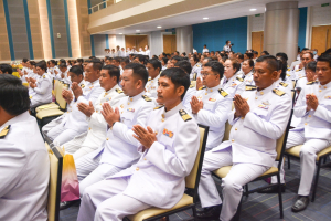 พระบาทสมเด็จพระเจ้าอยู่หัว ทรงพระกรุณาโปรดเกล้าฯ ให้ผู้แทนพระองค์เชิญหนังสือ ธรรมนาวา “วัง” และน้ำปานะพระราชทานถวายแด่พระสงฆ์และพุทธศาสนิกชนในพื้นที่อำเภอเมืองลพบุรี จังหวัดลพบุรี 