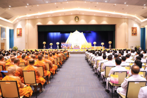 พระบาทสมเด็จพระเจ้าอยู่หัว ทรงพระกรุณาโปรดเกล้าฯ ให้ผู้แทนพระองค์เชิญหนังสือ ธรรมนาวา “วัง” และน้ำปานะพระราชทานถวายแด่พระสงฆ์และพุทธศาสนิกชนในพื้นที่อำเภอเมืองลพบุรี จังหวัดลพบุรี 