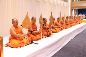 พระบาทสมเด็จพระเจ้าอยู่หัว ทรงพระกรุณาโปรดเกล้าฯ ให้ผู้แทนพระองค์เชิญหนังสือ ธรรมนาวา “วัง” และน้ำปานะพระราชทานถวายแด่พระสงฆ์และพุทธศาสนิกชนในพื้นที่อำเภอเมืองลพบุรี จังหวัดลพบุรี 