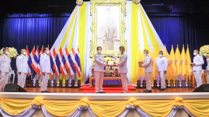 พระบาทสมเด็จพระเจ้าอยู่หัว ทรงพระกรุณาโปรดเกล้าฯ ให้ผู้แทนพระองค์เชิญหนังสือ ธรรมนาวา “วัง” และน้ำปานะพระราชทานถวายแด่พระสงฆ์และพุทธศาสนิกชนในพื้นที่อำเภอเมืองลพบุรี จังหวัดลพบุรี 
