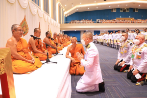 พระบาทสมเด็จพระเจ้าอยู่หัว ทรงพระกรุณาโปรดเกล้าฯ ให้ผู้แทนพระองค์เชิญหนังสือ ธรรมนาวา “วัง” และน้ำปานะพระราชทานถวายแด่พระสงฆ์และพุทธศาสนิกชนในพื้นที่อำเภอเมืองลพบุรี จังหวัดลพบุรี 
