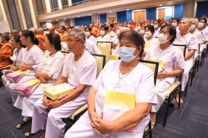 พระบาทสมเด็จพระเจ้าอยู่หัว ทรงพระกรุณาโปรดเกล้าฯ ให้ผู้แทนพระองค์เชิญหนังสือ ธรรมนาวา “วัง” และน้ำปานะพระราชทานถวายแด่พระสงฆ์และพุทธศาสนิกชนในพื้นที่อำเภอเมืองลพบุรี จังหวัดลพบุรี 