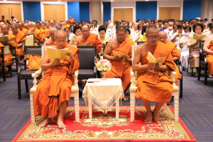พระบาทสมเด็จพระเจ้าอยู่หัว ทรงพระกรุณาโปรดเกล้าฯ ให้ผู้แทนพระองค์เชิญหนังสือ ธรรมนาวา “วัง” และน้ำปานะพระราชทานถวายแด่พระสงฆ์และพุทธศาสนิกชนในพื้นที่อำเภอเมืองลพบุรี จังหวัดลพบุรี 