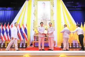 พระบาทสมเด็จพระเจ้าอยู่หัว ทรงพระกรุณาโปรดเกล้าฯ ให้ผู้แทนพระองค์เชิญหนังสือ ธรรมนาวา “วัง” และน้ำปานะพระราชทานถวายแด่พระสงฆ์และพุทธศาสนิกชนในพื้นที่อำเภอเมืองลพบุรี จังหวัดลพบุรี 