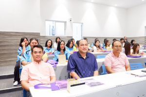 ศูนย์ภาษาจัดอบรมภาษาอังกฤษเพื่อการอาชีพสำหรับบุคคลทั่วไป
