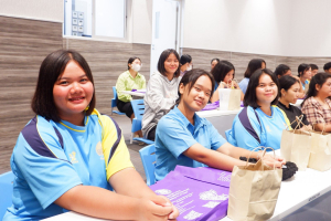 ศูนย์ภาษาจัดอบรมภาษาอังกฤษเพื่อการอาชีพสำหรับบุคคลทั่วไป