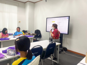 ศูนย์ภาษาจัดอบรมภาษาอังกฤษเพื่อการอาชีพสำหรับบุคคลทั่วไป