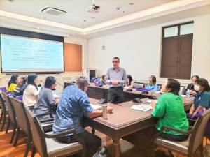 ศูนย์ภาษาจัดอบรมภาษาอังกฤษเพื่อการอาชีพสำหรับบุคคลทั่วไป