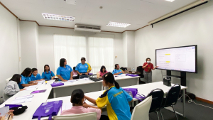 ศูนย์ภาษาจัดอบรมภาษาอังกฤษเพื่อการอาชีพสำหรับบุคคลทั่วไป