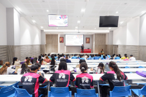 ศูนย์ภาษาจัดอบรมภาษาอังกฤษเพื่อการอาชีพสำหรับบุคคลทั่วไป