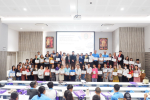 ศูนย์ภาษาจัดอบรมภาษาอังกฤษเพื่อการอาชีพสำหรับบุคคลทั่วไป