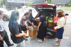 มรท. เปิดศูนย์รวมน้ำใจชาวไทยช่วยเหลือผู้ประสบอุทกภัยในพื้นที่ภาคเหนือ