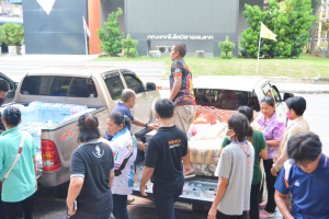 มรท. เปิดศูนย์รวมน้ำใจชาวไทยช่วยเหลือผู้ประสบอุทกภัยในพื้นที่ภาคเหนือ