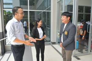 มรท. เปิดศูนย์รวมน้ำใจชาวไทยช่วยเหลือผู้ประสบอุทกภัยในพื้นที่ภาคเหนือ