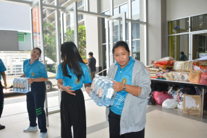 มรท. เปิดศูนย์รวมน้ำใจชาวไทยช่วยเหลือผู้ประสบอุทกภัยในพื้นที่ภาคเหนือ