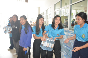 มรท. เปิดศูนย์รวมน้ำใจชาวไทยช่วยเหลือผู้ประสบอุทกภัยในพื้นที่ภาคเหนือ