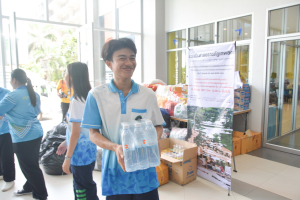 มรท. เปิดศูนย์รวมน้ำใจชาวไทยช่วยเหลือผู้ประสบอุทกภัยในพื้นที่ภาคเหนือ