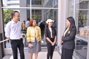 มรท. เปิดศูนย์รวมน้ำใจชาวไทยช่วยเหลือผู้ประสบอุทกภัยในพื้นที่ภาคเหนือ