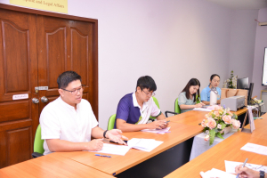การประชุม คกก.ดำเนินงานการจัดทำแบบประเมินผลความพึงพอใจของผู้รับบริการของพนักงานในสถาบันอุดมศึกษา สายสนับสนุน