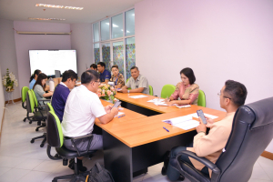 การประชุม คกก.ดำเนินงานการจัดทำแบบประเมินผลความพึงพอใจของผู้รับบริการของพนักงานในสถาบันอุดมศึกษา สายสนับสนุน