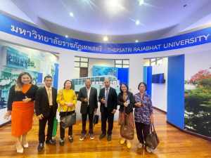 พิธีลงนามต่ออายุสัญญา MOU ระหว่าง มรภ.เทพสตรี กับ STKIP Persada Khatulistiwa ประเทศอินโดนีเซีย