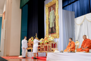 มรภ.เทพสตรี จัดพิธีทำบุญทักษิณา เพื่อถวายเป็นพระราชกุศลและน้อมรำลึกในพระมหากรุณาธิคุณ รัชกาลที่ 9 เนื่องในวันนวมินทรมหาราช