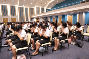 มรภ.เทพสตรี จัดพิธีทำบุญทักษิณา เพื่อถวายเป็นพระราชกุศลและน้อมรำลึกในพระมหากรุณาธิคุณ รัชกาลที่ 9 เนื่องในวันนวมินทรมหาราช