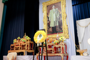 มรภ.เทพสตรี จัดพิธีทำบุญทักษิณา เพื่อถวายเป็นพระราชกุศลและน้อมรำลึกในพระมหากรุณาธิคุณ รัชกาลที่ 9 เนื่องในวันนวมินทรมหาราช
