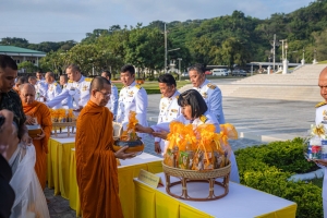 มรภ.เทพสตรี ร่วมพิธีบำเพ็ญกุศลถวายเป็นพระราชกุศล เนื่องในวันนวมินทรมหาราช ณ ศูนย์การทหารปืนใหญ่