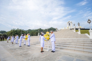 มรภ.เทพสตรี ร่วมพิธีบำเพ็ญกุศลถวายเป็นพระราชกุศล เนื่องในวันนวมินทรมหาราช ณ ศูนย์การทหารปืนใหญ่