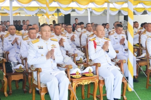 มรภ.เทพสตรี ร่วมพิธีบำเพ็ญกุศลถวายเป็นพระราชกุศล เนื่องในวันนวมินทรมหาราช ณ ศูนย์การทหารปืนใหญ่