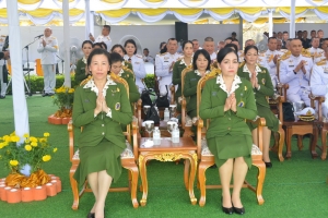 มรภ.เทพสตรี ร่วมพิธีบำเพ็ญกุศลถวายเป็นพระราชกุศล เนื่องในวันนวมินทรมหาราช ณ ศูนย์การทหารปืนใหญ่