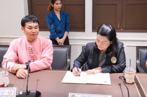 พิธีลงนามบันทึกข้อตกลงความร่วมมือทางวิชาการ ระหว่าง มรภ.เทพสตรี กับ รร.บรรจงรัตน์