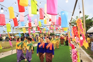 มรภ.เทพสตรี ร่วมกับ เทศบาลตำบลป่าตาล และภาคีเครือข่าย จัดงานเทศกาลโคมลม ครั้งที่ 1