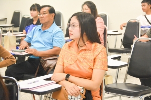 ศูนย์ภาษา จัดโครงการพัฒนาหลักสูตรภาษาอังกฤษเพื่อการสื่อสาร สำหรับบุคคลทั่วไป