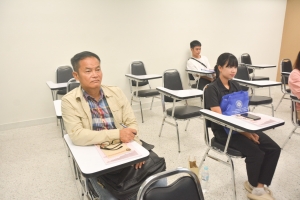 ศูนย์ภาษา จัดโครงการพัฒนาหลักสูตรภาษาอังกฤษเพื่อการสื่อสาร สำหรับบุคคลทั่วไป