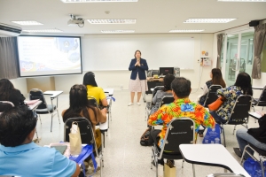 ศูนย์ภาษา จัดโครงการพัฒนาหลักสูตรภาษาอังกฤษเพื่อการสื่อสาร สำหรับบุคคลทั่วไป